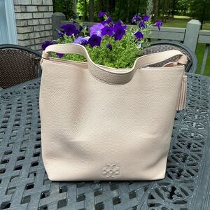 Tory Burch Hobo Blush Pebble Leather